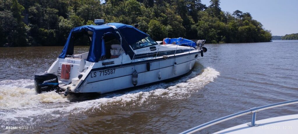 VENDS OU ECHANGE BATEAU DAYTONA 950